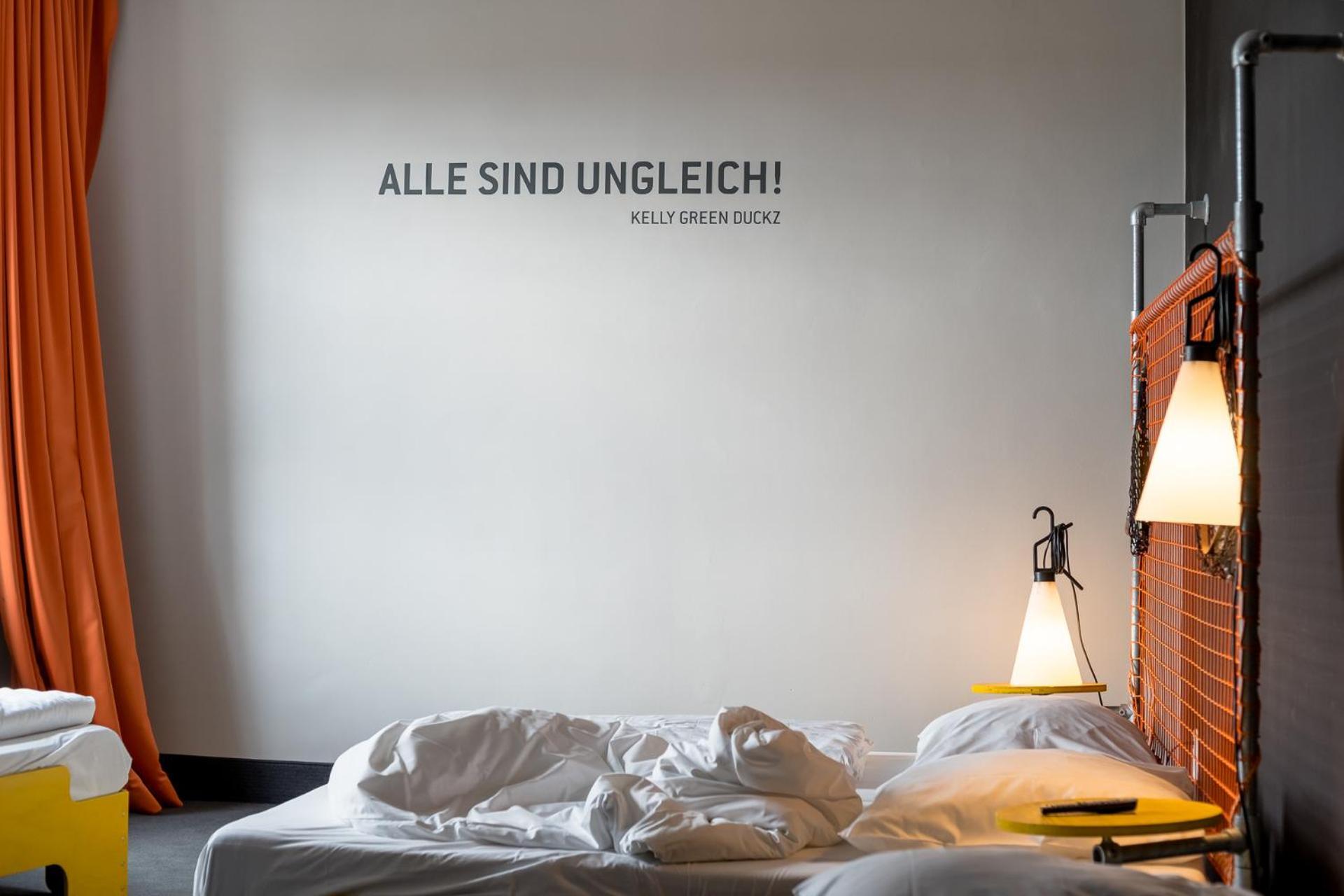 Superbude Hamburg St Pauli Oda fotoğraf